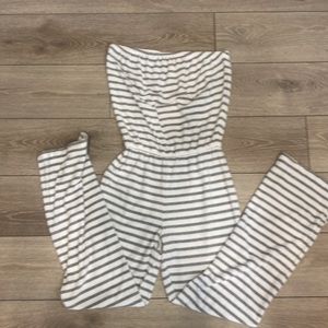 Saks Fifth Avenue Red Terrycloth romper size Small